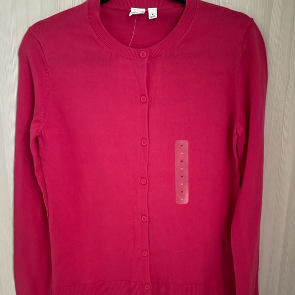 Women’s GAP pink button up cardigan. - Picture 1 of 5